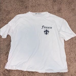 Brandy Melville Firenze Oversized crop T